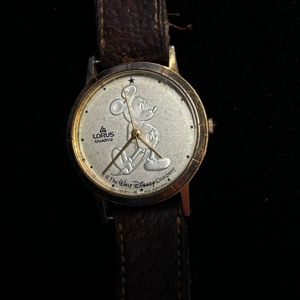 Vintage Disney Mickey Mouse Lorus Gold Face Quartz Watch